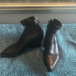 Size 6 Dolce Vita ankle boots